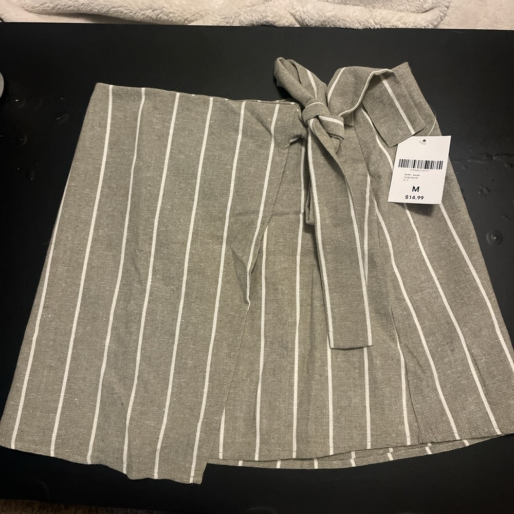 NWT Forever 21 Striped Mini Skirt with Tie Detail